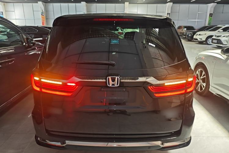 Used Honda Elysion 2022 2.0L eHEV Luxury Edition Rear
