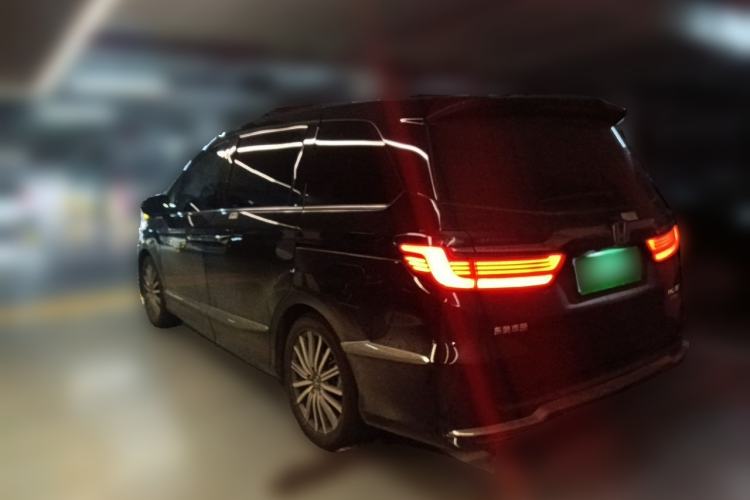 Used Honda Elysion 2022 2.0L eHEV Luxury Edition Rear Left 45 Deg