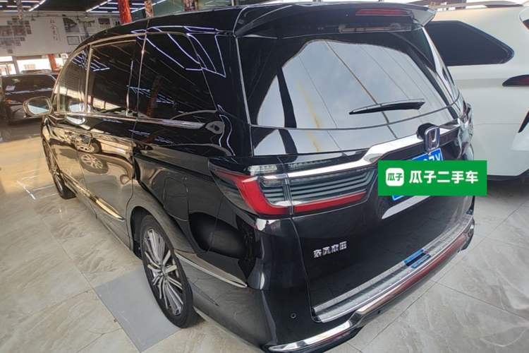 Used Honda Elysion 2022 2.0L eHEV Luxury Edition Rear Left 45 Deg