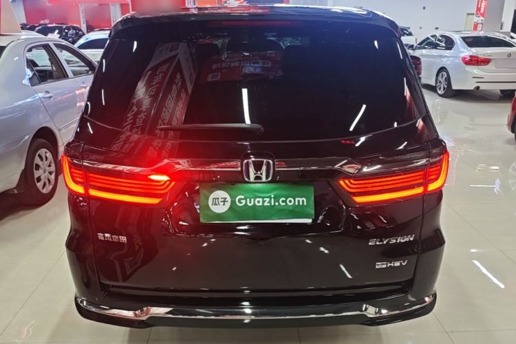 Used Honda Elysion 2022 2.0L eHEV Luxury Edition Rear
