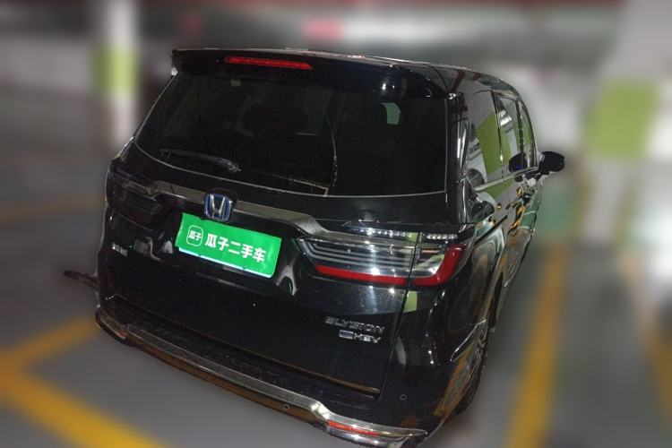 Used Honda Elysion 2022 2.0L eHEV Prestige Edition Rear Right 45 Deg