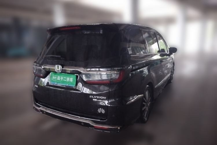 Used Honda Elysion 2022 2.0L eHEV Luxury Edition Rear Right 45 Deg