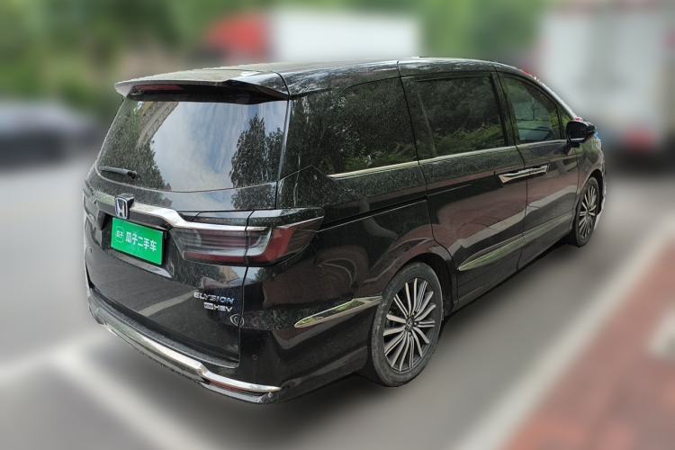 Used Honda Elysion 2022 2.0L eHEV Luxury Edition Rear Right 45 Deg