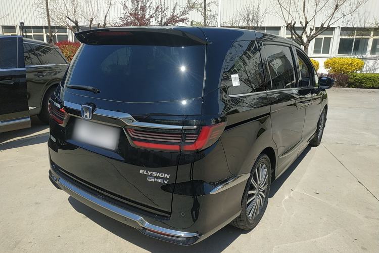 Used Honda Elysion 2022 2.0L eHEV Luxury First Edition Rear Right 45 Deg