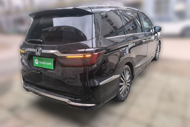 Used Honda Elysion 2022 2.0L eHEV Luxury Edition Rear Right 45 Deg