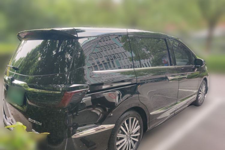 Used Honda Elysion 2022 2.0L eHEV Luxury Edition Rear Right 45 Deg