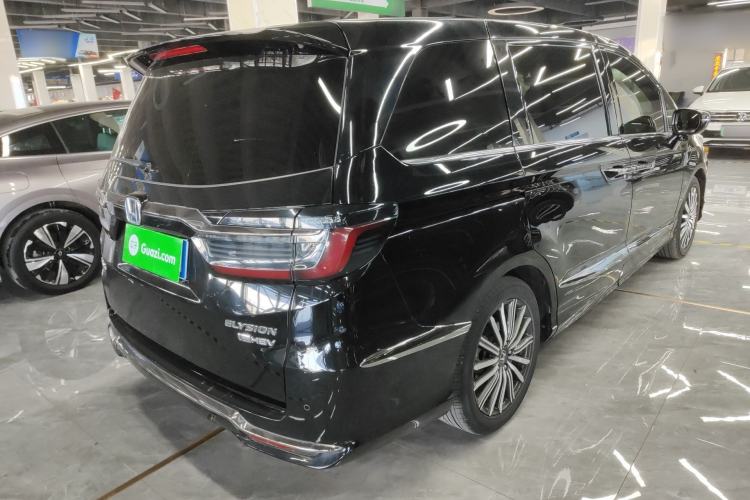 Used Honda Elysion 2022 2.0L eHEV Luxury First Edition Rear Right 45 Deg