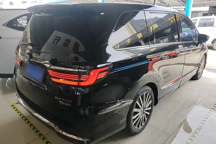 Used Honda Elysion 2022 2.0L eHEV Luxury First Edition Rear Right 45 Deg