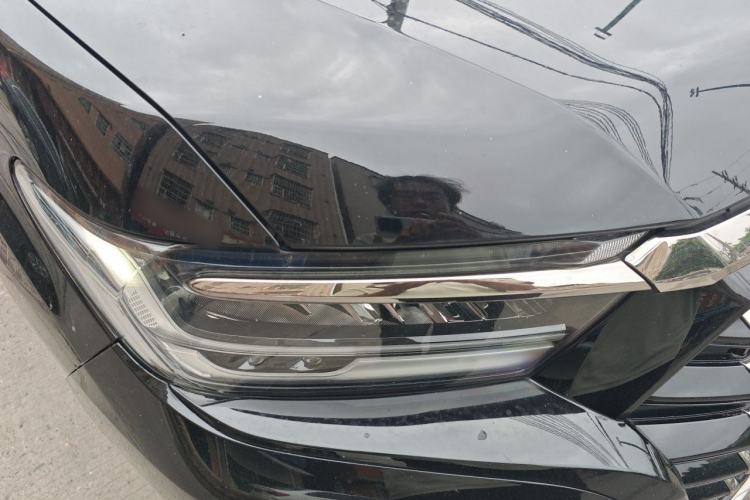 Used Honda Elysion 2022 2.0L eHEV Luxury Edition Right Front Headlight