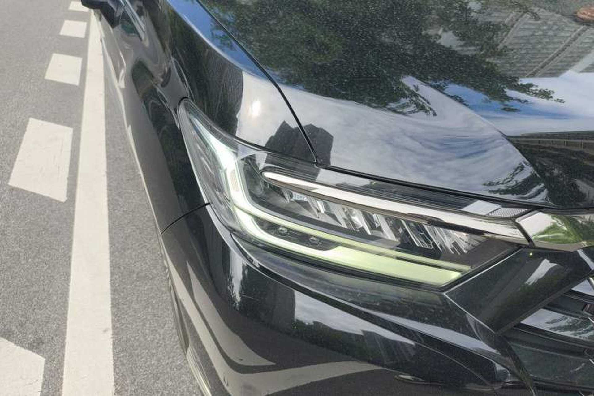 Used Honda Elysion 2022 2.0L eHEV Luxury First Edition Right Front Headlight