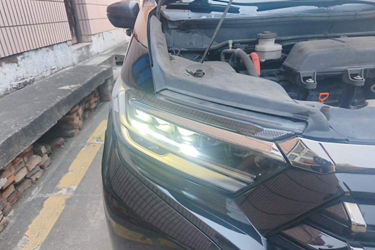 Used Honda Elysion 2022 2.0L eHEV Luxury First Edition Right Front Headlight