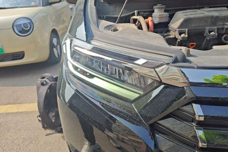 Used Honda Elysion 2022 2.0L eHEV Prestige Edition Right Front Headlight
