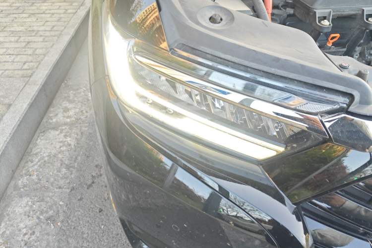 Used Honda Elysion 2022 2.0L eHEV Prestige Edition Right Front Headlight