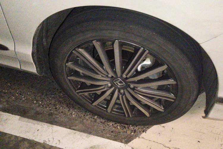 Used Honda Elysion 2022 2.0L eHEV Luxury First Edition Right Front Wheel Hub