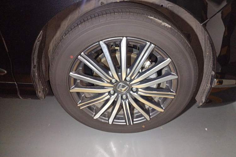 Used Honda Elysion 2022 2.0L eHEV Prestige Edition Right Front Wheel Hub