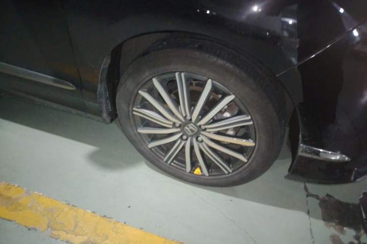 Used Honda Elysion 2022 2.0L eHEV Prestige Edition Right Front Wheel Hub