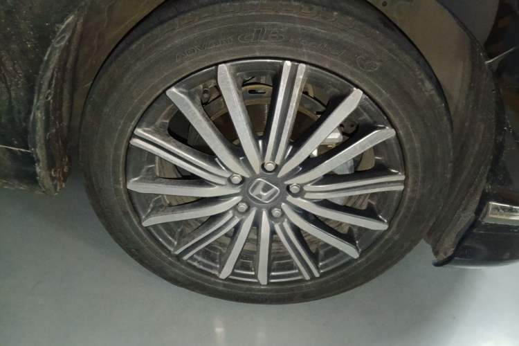 Used Honda Elysion 2022 2.0L eHEV Luxury Edition Right Front Wheel Hub
