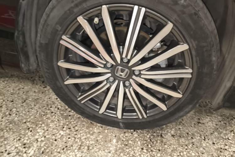 Used Honda Elysion 2022 2.0L eHEV Luxury Edition Right Front Wheel Hub