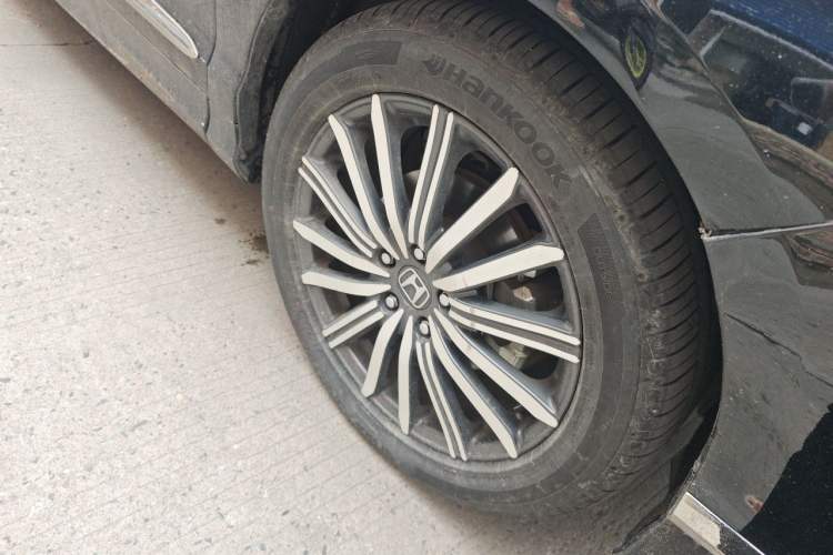 Used Honda Elysion 2022 2.0L eHEV Luxury Edition Right Front Wheel Hub