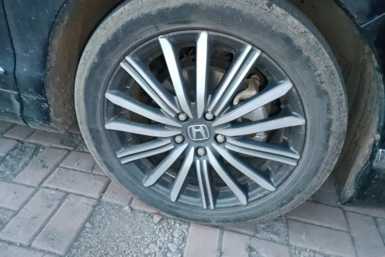 Used Honda Elysion 2022 2.0L eHEV Prestige Edition Right Front Wheel Hub