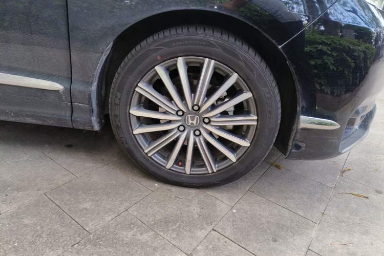 Used Honda Elysion 2022 2.0L eHEV Luxury Edition Right Front Wheel Hub