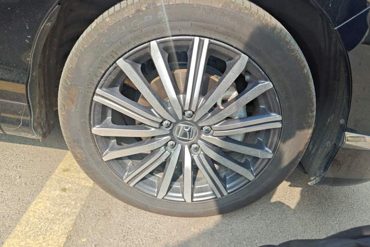 Used Honda Elysion 2022 2.0L eHEV Prestige Edition Right Front Wheel Hub
