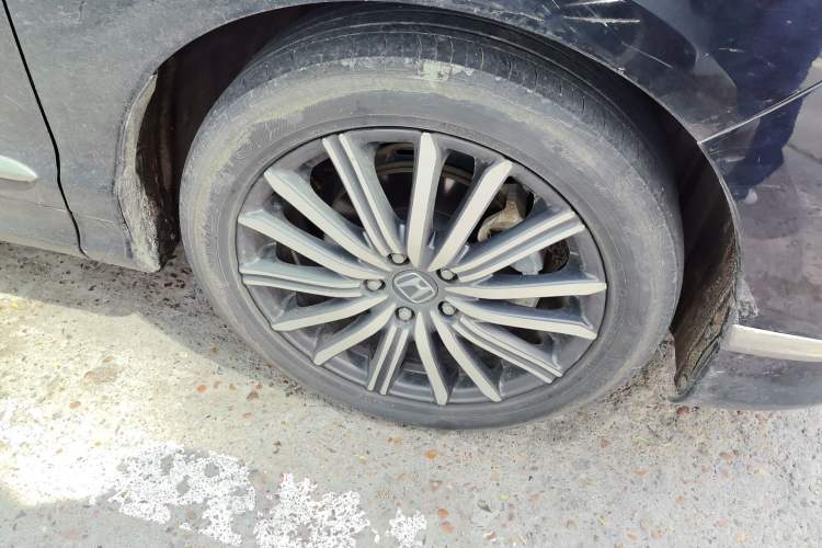 Used Honda Elysion 2022 2.0L eHEV Prestige Edition Right Front Wheel Hub