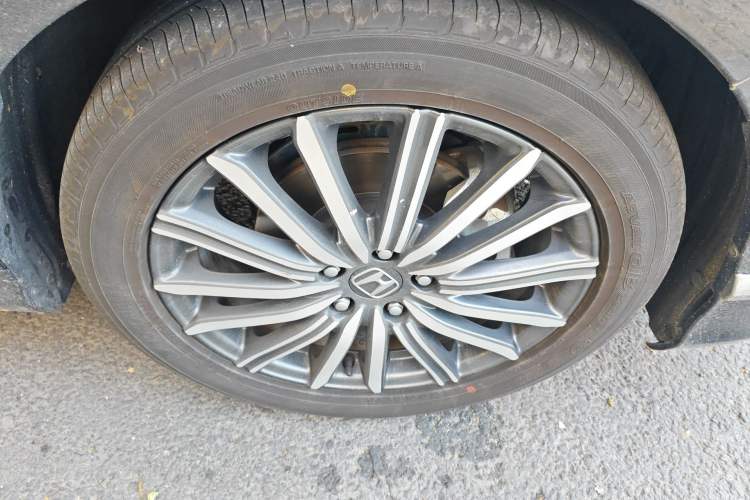 Used Honda Elysion 2022 2.0L eHEV Prestige Edition Right Front Wheel Hub