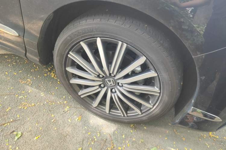 Used Honda Elysion 2022 2.0L eHEV Luxury First Edition Right Front Wheel Hub