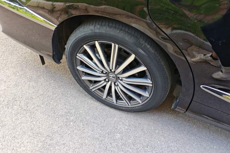 Used Honda Elysion 2022 2.0L eHEV Luxury Edition Right Rear Wheel Hub