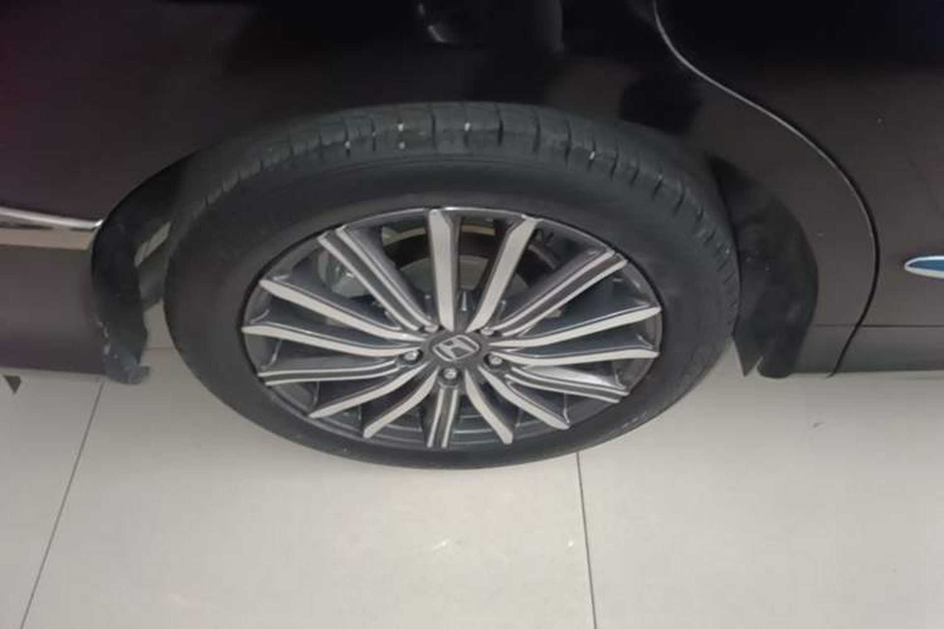 Used Honda Elysion 2022 2.0L eHEV Luxury First Edition Right Rear Wheel Hub