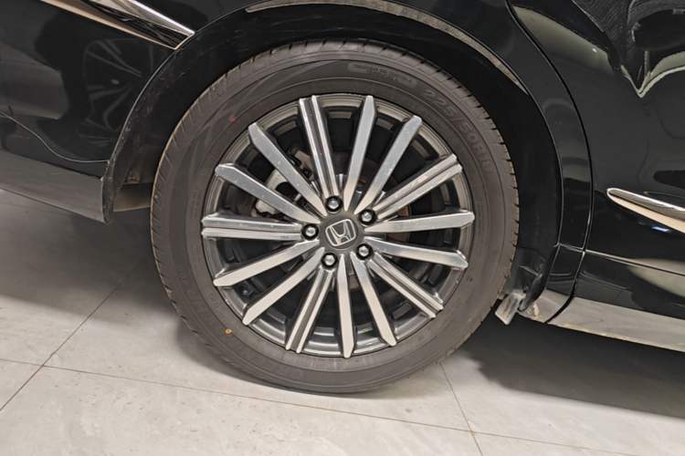 Used Honda Elysion 2022 2.0L eHEV Luxury Edition Right Rear Wheel Hub