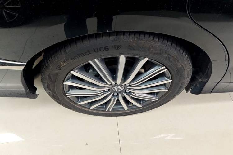 Used Honda Elysion 2022 2.0L eHEV Luxury First Edition Right Rear Wheel Hub