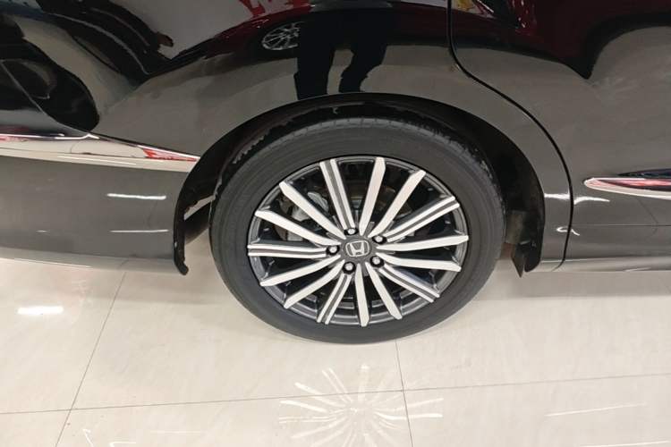 Used Honda Elysion 2022 2.0L eHEV Luxury Edition Right Rear Wheel Hub