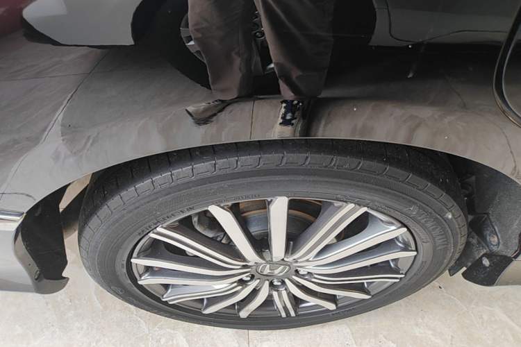 Used Honda Elysion 2022 2.0L eHEV Luxury Edition Right Rear Wheel Hub