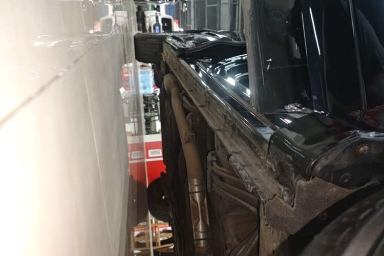 Used Honda Elysion 2022 2.0L eHEV Luxury Edition Right Side Sill