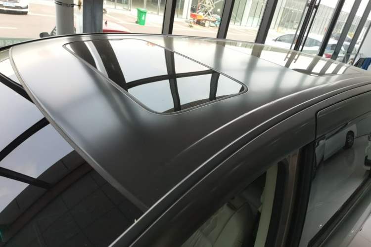 Used Honda Elysion 2022 2.0L eHEV Luxury Edition Roof