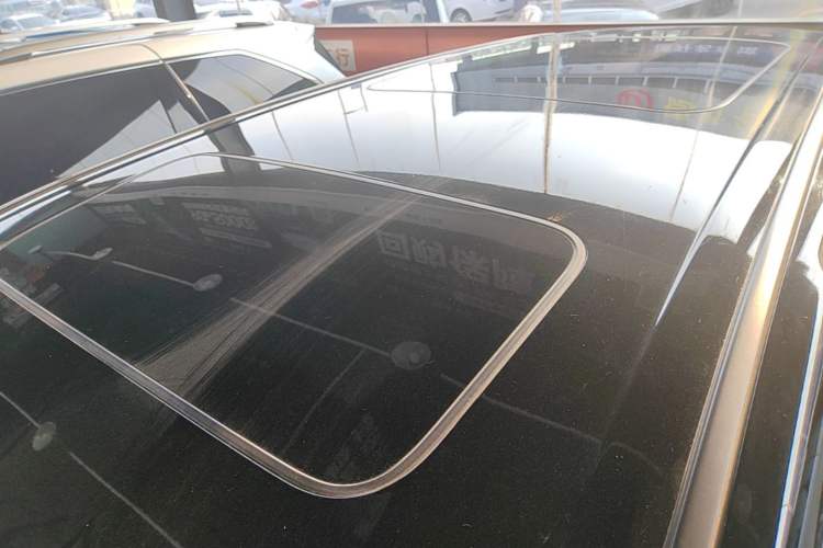 Used Honda Elysion 2022 2.0L eHEV Luxury Edition Roof