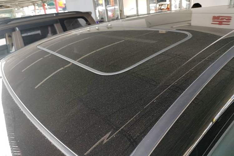 Used Honda Elysion 2022 2.0L eHEV Luxury First Edition Roof