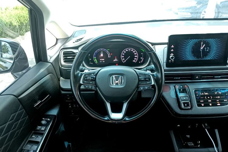 Used Honda Elysion 2022 2.0L eHEV Luxury Edition Steering Wheel