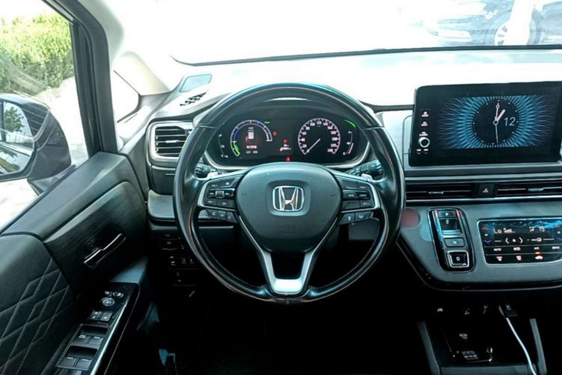 Used Honda Elysion 2022 2.0L eHEV Luxury Edition Steering Wheel