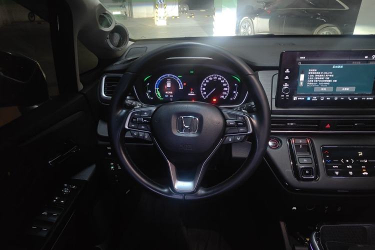 Used Honda Elysion 2022 2.0L eHEV Luxury Edition Steering Wheel