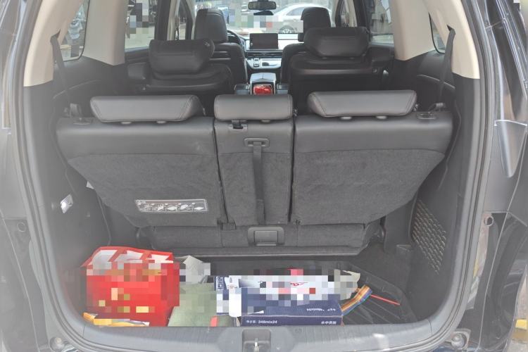 Used Honda Elysion 2022 2.0L eHEV Luxury Edition Trunk