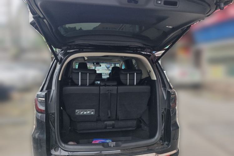 Used Honda Elysion 2022 2.0L eHEV Luxury Edition Trunk