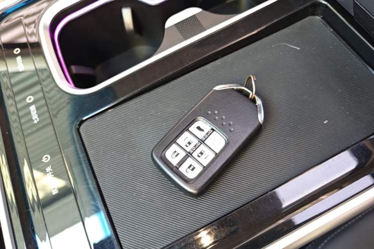 Used Honda Elysion 2022 2.0L eHEV Luxury Edition Vehicle Key