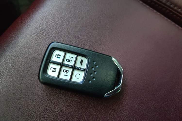Used Honda Elysion 2022 2.0L eHEV Prestige Edition Vehicle Key