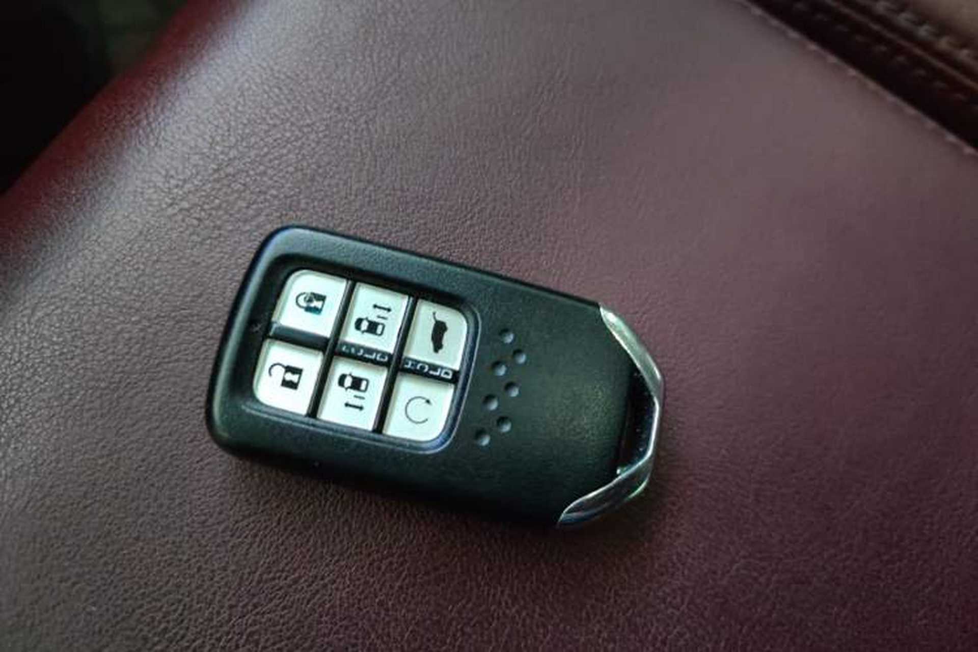 Used Honda Elysion 2022 2.0L eHEV Prestige Edition Vehicle Key