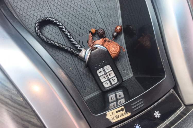 Used Honda Elysion 2022 2.0L eHEV Luxury Edition Vehicle Key