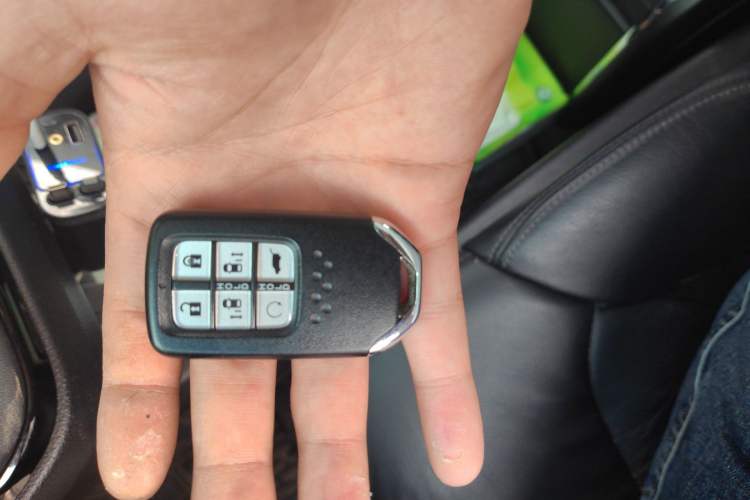 Used Honda Elysion 2022 2.0L eHEV Luxury First Edition Vehicle Key
