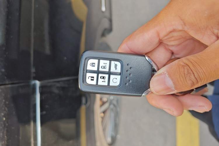 Used Honda Elysion 2022 2.0L eHEV Prestige Edition Vehicle Key